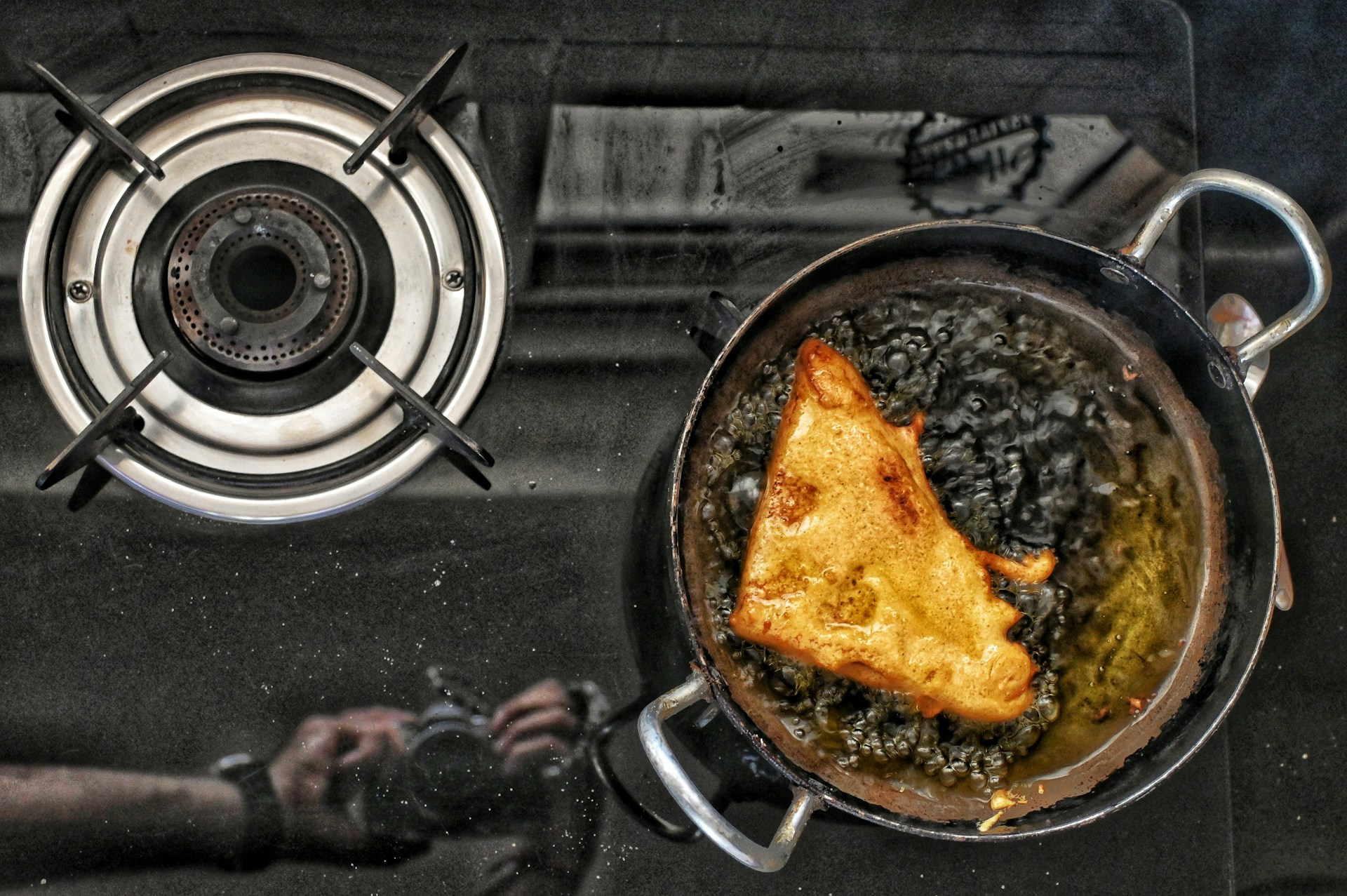 odor from burnt food